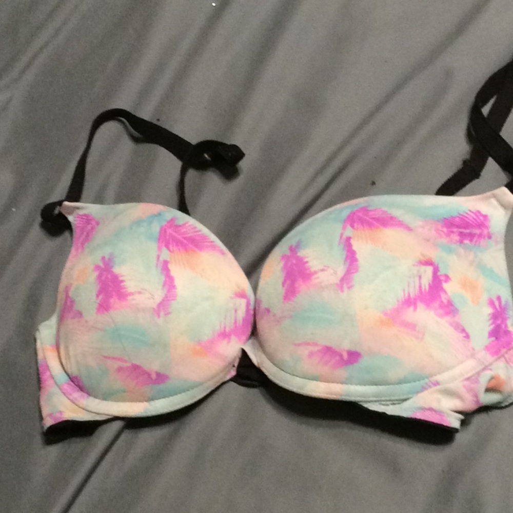 ❤️❤️‼️ VS PINK PUSH UP BRA
